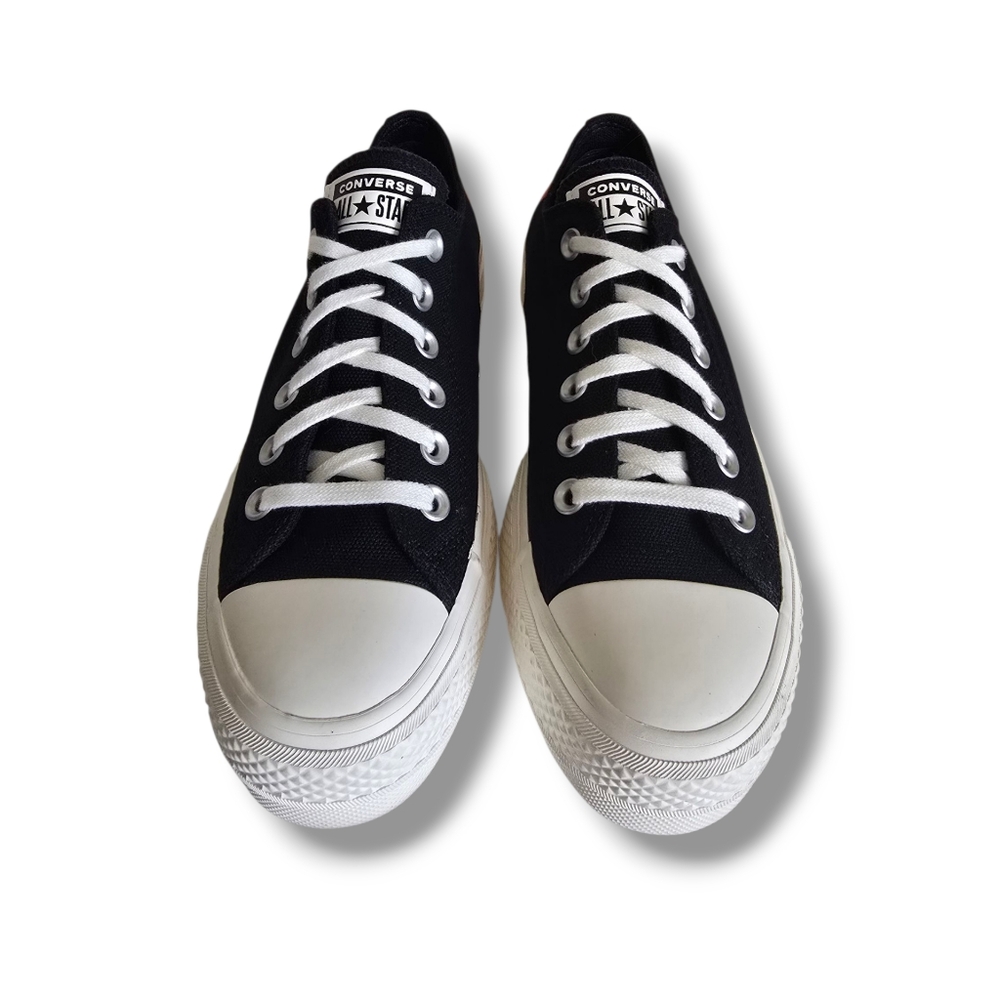 New 🌹CONVERSE Women's Chuck Taylor All-Star Lift Platform Cherries Sneakers - Picture 3 of 16